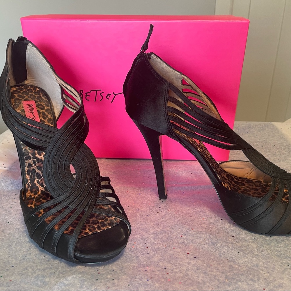 Betsey Johnson Black Satan 9.5